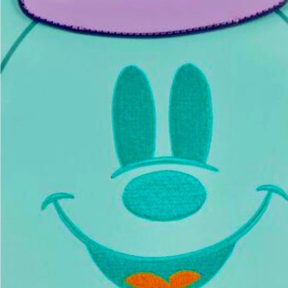 Mickey Mouse Halloween glow in the dark lounge fly backpack. - Picture 2 of 3